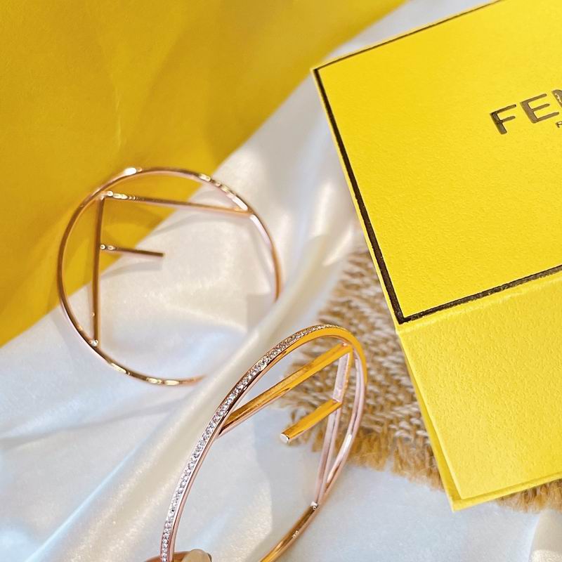 Fendi earring 04lyx137